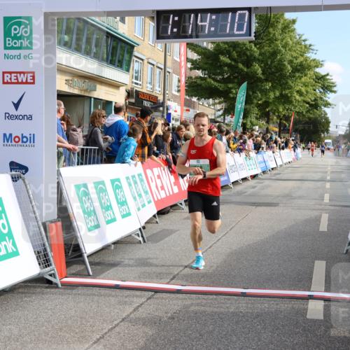 15.09.2024 - PSD Bank Halbmarathon Strokosch-Dieckow http://msf.ph/oto/7083091 15.09.2024 11:15:01 Ziel 412, 570, 588, 845 meine-sportfotos.de
