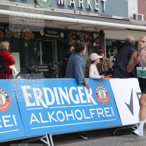 15.09.2024 - PSD Bank Halbmarathon Michael Strokosch http://msf.ph/oto/7083102 15.09.2024 11:20:27 Ziel 424, 598, 618, 619, 647, 649, 651, 669, 852, 861, 880, 1068 meine-sportfotos.de