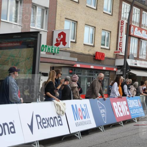 15.09.2024 - PSD Bank Halbmarathon Michael Strokosch http://msf.ph/oto/7083140 15.09.2024 11:20:30 Ziel 424, 618, 619, 647, 649, 651, 669, 676, 852, 861, 880, 898, 1068 meine-sportfotos.de