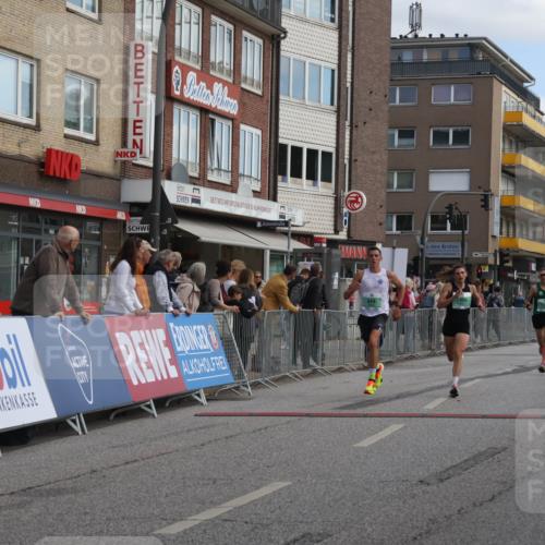 15.09.2024 - PSD Bank Halbmarathon Michael Strokosch http://msf.ph/oto/7083148 15.09.2024 11:20:30 Ziel 424, 618, 619, 647, 649, 651, 669, 676, 852, 861, 880, 898, 1068 meine-sportfotos.de