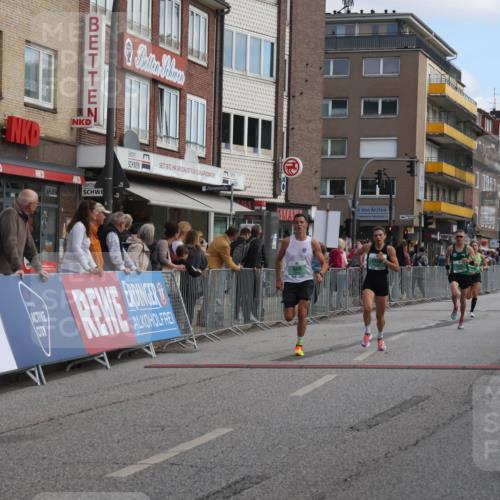 15.09.2024 - PSD Bank Halbmarathon Michael Strokosch http://msf.ph/oto/7083153 15.09.2024 11:20:30 Ziel 424, 618, 619, 647, 649, 651, 669, 676, 852, 861, 880, 898, 1068 meine-sportfotos.de