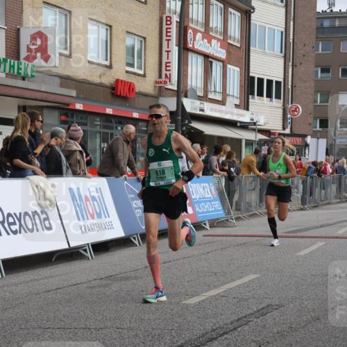 15.09.2024 - PSD Bank Halbmarathon Michael Strokosch http://msf.ph/oto/7083212 15.09.2024 11:20:35 Ziel 411, 424, 618, 649, 651, 676, 821, 880, 898, 1067, 1068 meine-sportfotos.de