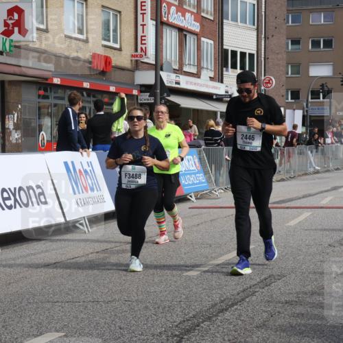 15.09.2024 - PSD Bank Halbmarathon Michael Strokosch http://msf.ph/oto/7083248 15.09.2024 12:29:17 Ziel 2446, 3129, 3473, 3488 meine-sportfotos.de