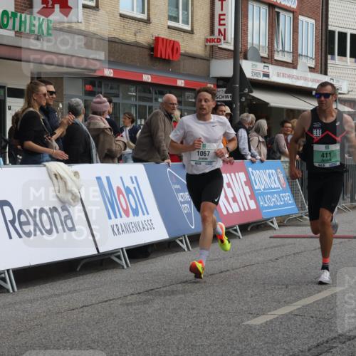 15.09.2024 - PSD Bank Halbmarathon Michael Strokosch http://msf.ph/oto/7083301 15.09.2024 11:20:40 Ziel 411, 424, 618, 622, 649, 676, 821, 850, 880, 898, 1008, 1067 meine-sportfotos.de