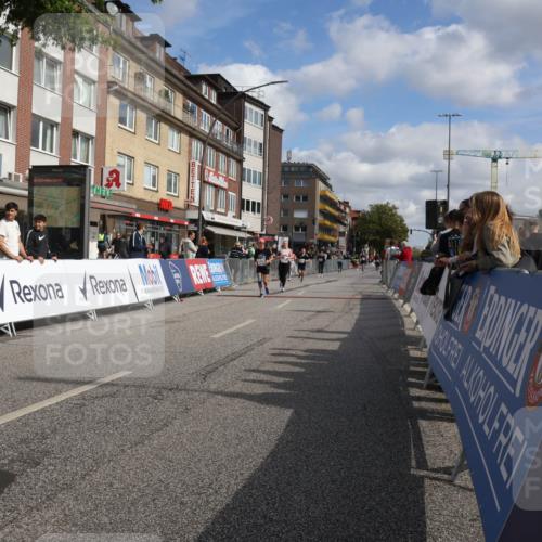 15.09.2024 - PSD Bank Halbmarathon Michael Strokosch http://msf.ph/oto/7083303 15.09.2024 12:29:29 Ziel 2093, 3055, 3385 meine-sportfotos.de