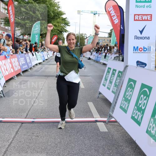 15.09.2024 - PSD Bank Halbmarathon Strokosch-Dieckow http://msf.ph/oto/7083319 15.09.2024 12:26:45 Ziel 2183, 2186, 3086, 3237, 3489 meine-sportfotos.de