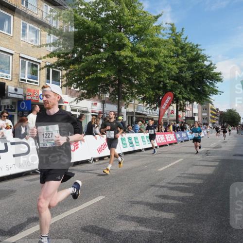 15.09.2024 - PSD Bank Halbmarathon Miley Keyser http://msf.ph/oto/7083327 15.09.2024 11:44:29 Ziel 442, 773, 962, 1166, 1179, 1180, 1206, 1227, 1282, 1317, 1389, 1450, 1583, 1628, 1806, 2496, 2554, 2667, 3515 meine-sportfotos.de