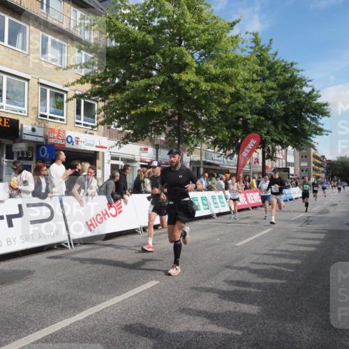 15.09.2024 - PSD Bank Halbmarathon Miley Keyser http://msf.ph/oto/7083359 15.09.2024 11:44:35 Ziel 442, 773, 962, 1179, 1206, 1227, 1317, 1450, 1583, 1598, 1734, 1806, 2496, 2534, 2554, 3515 meine-sportfotos.de