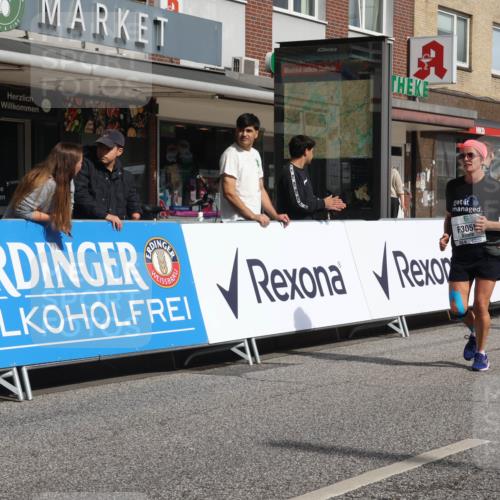 15.09.2024 - PSD Bank Halbmarathon Michael Strokosch http://msf.ph/oto/7083360 15.09.2024 12:29:34 Ziel 2093, 3055, 3091, 3334, 3385 meine-sportfotos.de