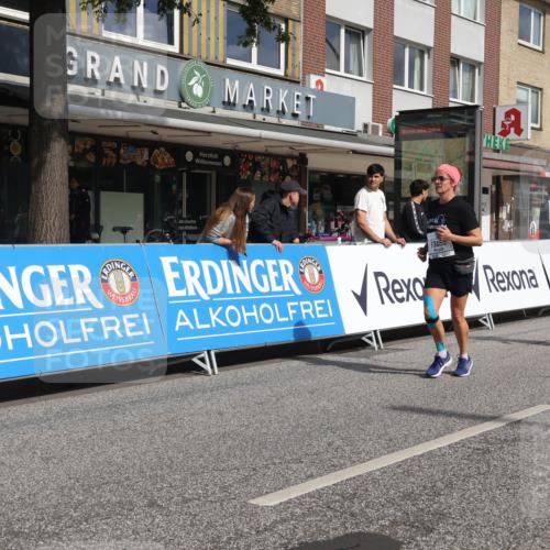 15.09.2024 - PSD Bank Halbmarathon Michael Strokosch http://msf.ph/oto/7083380 15.09.2024 12:29:34 Ziel 2093, 3055, 3091, 3334, 3385 meine-sportfotos.de