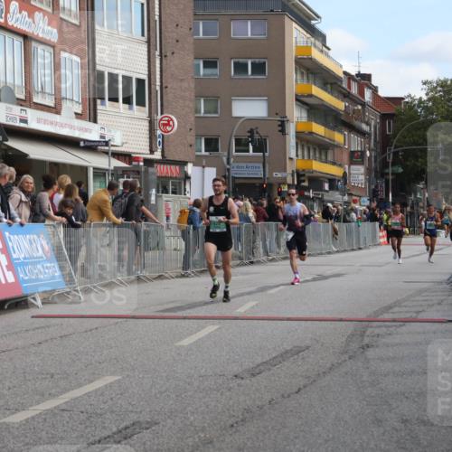 15.09.2024 - PSD Bank Halbmarathon Michael Strokosch http://msf.ph/oto/7083401 15.09.2024 11:20:49 Ziel 411, 557, 622, 625, 676, 821, 850, 875, 1008, 1020, 1067 meine-sportfotos.de