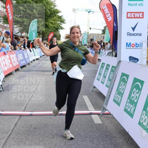 15.09.2024 - PSD Bank Halbmarathon Strokosch-Dieckow http://msf.ph/oto/7083419 15.09.2024 12:26:45 Ziel 2183, 2186, 3086, 3237, 3489 meine-sportfotos.de