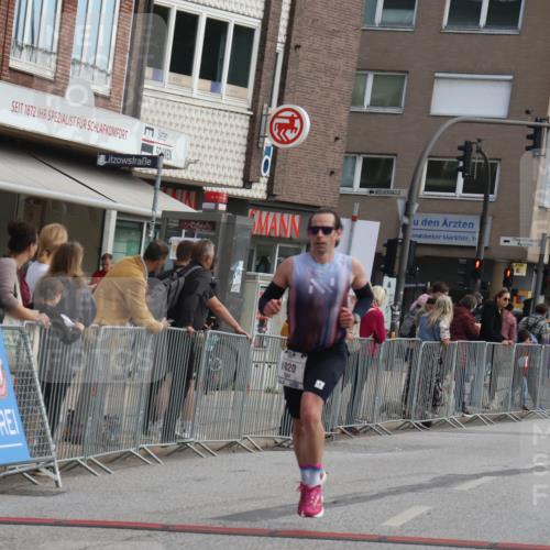 15.09.2024 - PSD Bank Halbmarathon Michael Strokosch http://msf.ph/oto/7083440 15.09.2024 11:20:51 Ziel 411, 557, 622, 625, 821, 850, 875, 1008, 1020, 1067 meine-sportfotos.de