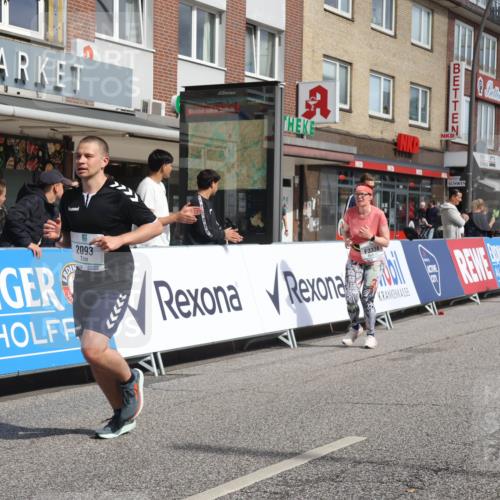 15.09.2024 - PSD Bank Halbmarathon Michael Strokosch http://msf.ph/oto/7083446 15.09.2024 12:29:39 Ziel 2093, 2291, 2454, 3055, 3091, 3270, 3334, 3385 meine-sportfotos.de