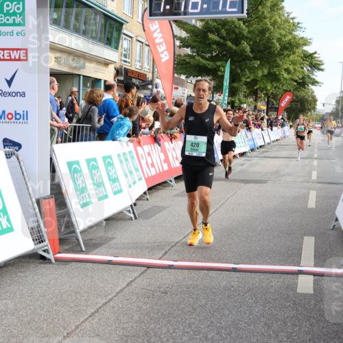 15.09.2024 - PSD Bank Halbmarathon Strokosch-Dieckow http://msf.ph/oto/7083449 15.09.2024 11:19:03 Ziel 420, 584, 660, 849, 866, 1066, 1085 meine-sportfotos.de