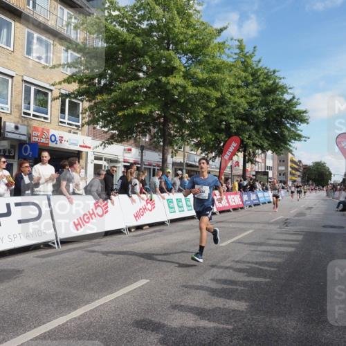 15.09.2024 - PSD Bank Halbmarathon Miley Keyser http://msf.ph/oto/7083451 15.09.2024 11:44:48 Ziel 1167, 1206, 1598, 1623, 1734, 1806, 2534, 2679 meine-sportfotos.de