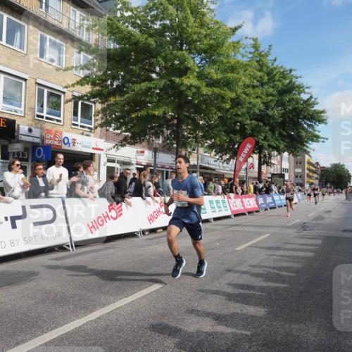 15.09.2024 - PSD Bank Halbmarathon Miley Keyser http://msf.ph/oto/7083458 15.09.2024 11:44:48 Ziel 1167, 1206, 1598, 1623, 1734, 1806, 2534, 2679 meine-sportfotos.de