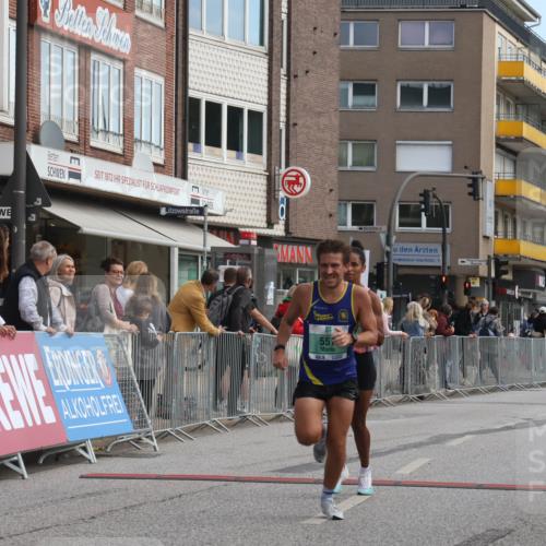 15.09.2024 - PSD Bank Halbmarathon Michael Strokosch http://msf.ph/oto/7083502 15.09.2024 11:20:56 Ziel 557, 622, 625, 850, 875, 1008, 1020 meine-sportfotos.de