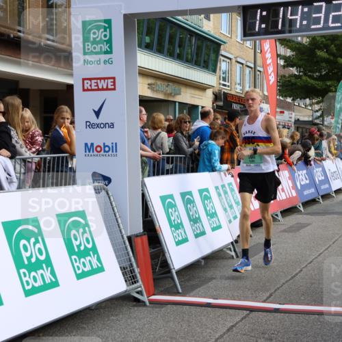 15.09.2024 - PSD Bank Halbmarathon Strokosch-Dieckow http://msf.ph/oto/7083506 15.09.2024 11:15:23 Ziel 494, 500, 546, 577, 587, 602, 855 meine-sportfotos.de