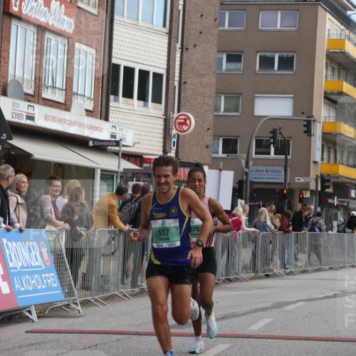 15.09.2024 - PSD Bank Halbmarathon Michael Strokosch http://msf.ph/oto/7083507 15.09.2024 11:20:56 Ziel 557, 622, 625, 850, 875, 1008, 1020 meine-sportfotos.de