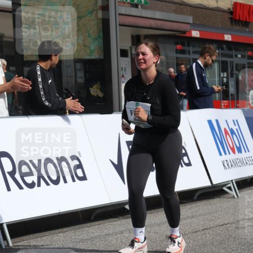 15.09.2024 - PSD Bank Halbmarathon Michael Strokosch http://msf.ph/oto/7083510 15.09.2024 12:29:43 Ziel 2093, 2291, 2454, 3055, 3091, 3270, 3334, 3362, 3385 meine-sportfotos.de