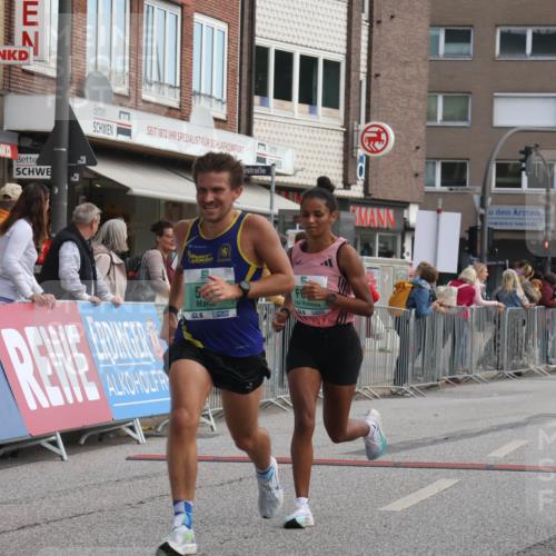15.09.2024 - PSD Bank Halbmarathon Michael Strokosch http://msf.ph/oto/7083517 15.09.2024 11:20:56 Ziel 557, 622, 625, 850, 875, 1008, 1020 meine-sportfotos.de