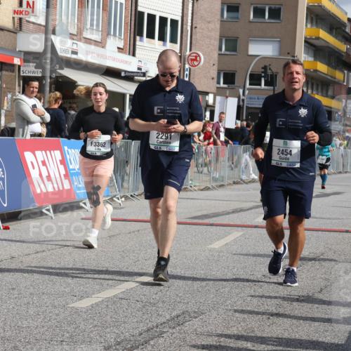 15.09.2024 - PSD Bank Halbmarathon Michael Strokosch http://msf.ph/oto/7083614 15.09.2024 12:29:49 Ziel 1390, 2291, 2454, 3091, 3270, 3334, 3362 meine-sportfotos.de