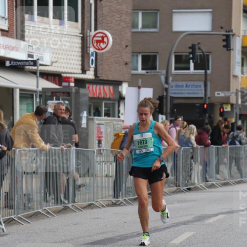 15.09.2024 - PSD Bank Halbmarathon Michael Strokosch http://msf.ph/oto/7083619 15.09.2024 11:21:09 Ziel 557, 648, 873, 875 meine-sportfotos.de