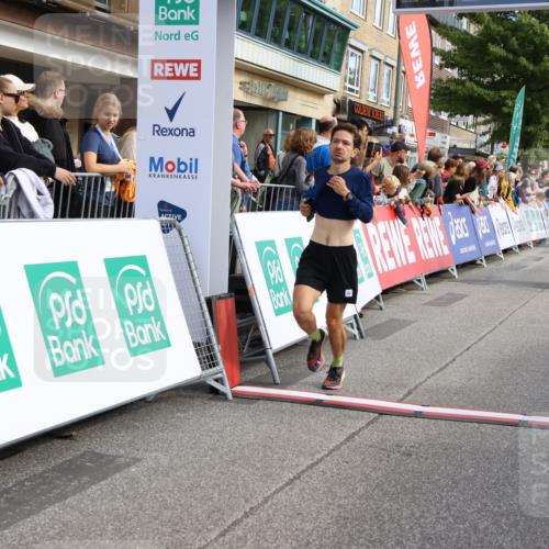 15.09.2024 - PSD Bank Halbmarathon Strokosch-Dieckow http://msf.ph/oto/7083643 15.09.2024 11:19:05 Ziel 420, 584, 849, 866, 1066, 1085 meine-sportfotos.de
