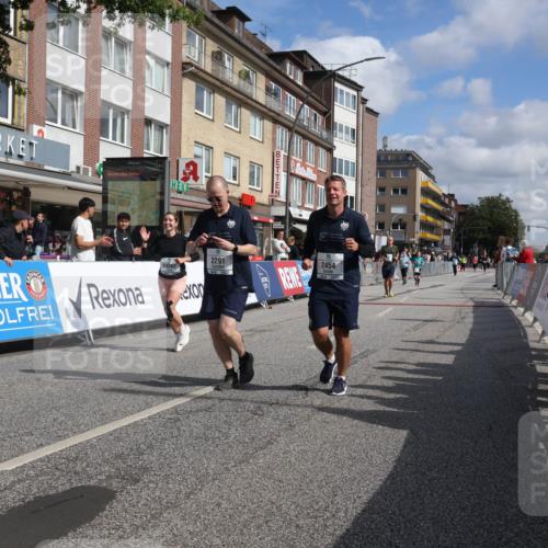15.09.2024 - PSD Bank Halbmarathon Michael Strokosch http://msf.ph/oto/7083653 15.09.2024 12:29:51 Ziel 1390, 2291, 2454, 3091, 3270, 3362 meine-sportfotos.de
