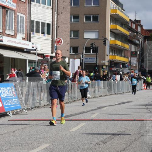 15.09.2024 - PSD Bank Halbmarathon Michael Strokosch http://msf.ph/oto/7083679 15.09.2024 12:29:54 Ziel 1390, 2291, 2454, 2889, 3270, 3349, 3362 meine-sportfotos.de
