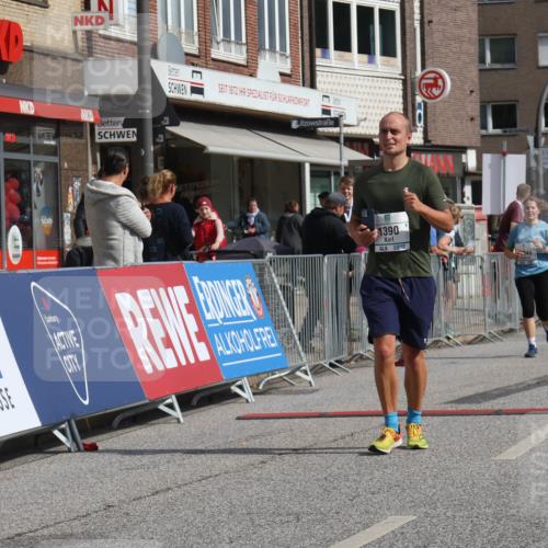 15.09.2024 - PSD Bank Halbmarathon Michael Strokosch http://msf.ph/oto/7083694 15.09.2024 12:29:55 Ziel 1390, 2291, 2454, 2889, 3270, 3349, 3362 meine-sportfotos.de