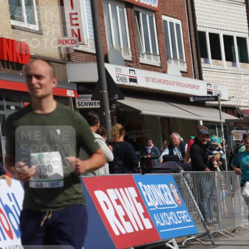 15.09.2024 - PSD Bank Halbmarathon Michael Strokosch http://msf.ph/oto/7083720 15.09.2024 12:29:57 Ziel 1390, 2291, 2454, 2889, 3270, 3349, 3362 meine-sportfotos.de