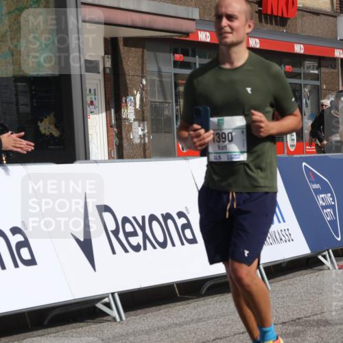 15.09.2024 - PSD Bank Halbmarathon Michael Strokosch http://msf.ph/oto/7083727 15.09.2024 12:29:58 Ziel 1390, 2291, 2454, 2889, 3270, 3349, 3362 meine-sportfotos.de