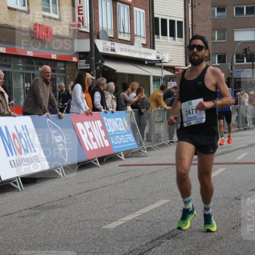 15.09.2024 - PSD Bank Halbmarathon Michael Strokosch http://msf.ph/oto/7083736 15.09.2024 11:21:23 Ziel 428, 579, 873, 878, 1009, 1092, 2471 meine-sportfotos.de