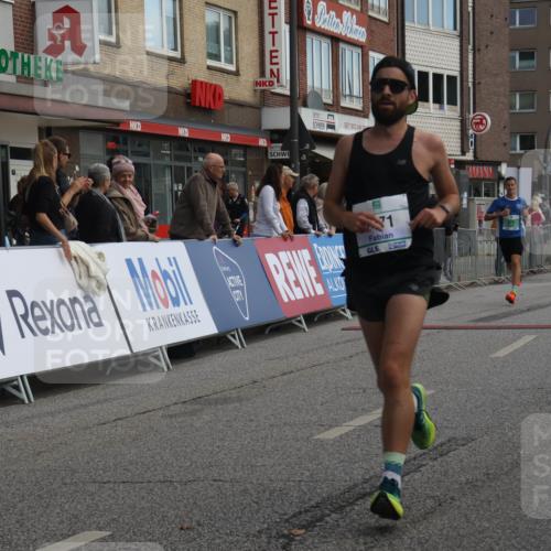 15.09.2024 - PSD Bank Halbmarathon Michael Strokosch http://msf.ph/oto/7083741 15.09.2024 11:21:23 Ziel 428, 579, 873, 878, 1009, 1092, 2471 meine-sportfotos.de