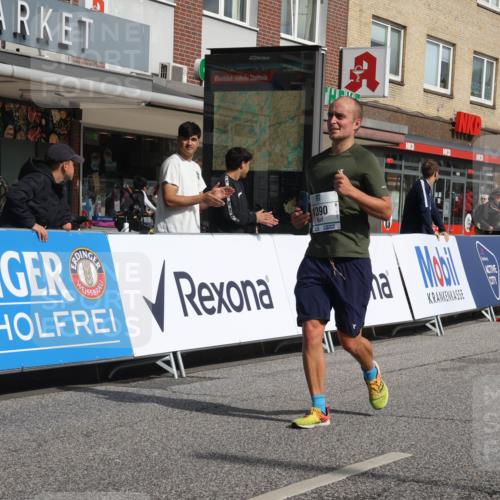 15.09.2024 - PSD Bank Halbmarathon Michael Strokosch http://msf.ph/oto/7083744 15.09.2024 12:29:58 Ziel 1390, 2291, 2454, 2889, 3270, 3349, 3362 meine-sportfotos.de