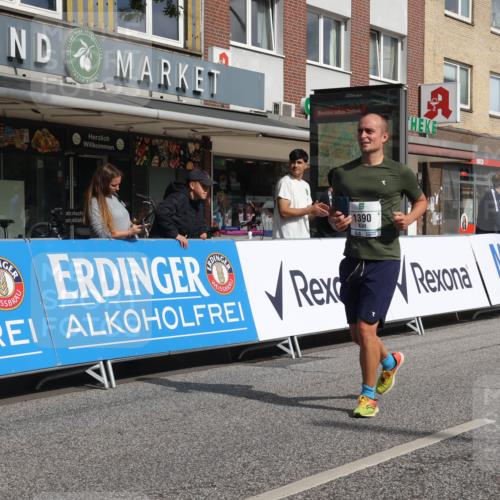 15.09.2024 - PSD Bank Halbmarathon Michael Strokosch http://msf.ph/oto/7083752 15.09.2024 12:29:59 Ziel 1390, 2291, 2454, 2889, 3349, 3362 meine-sportfotos.de