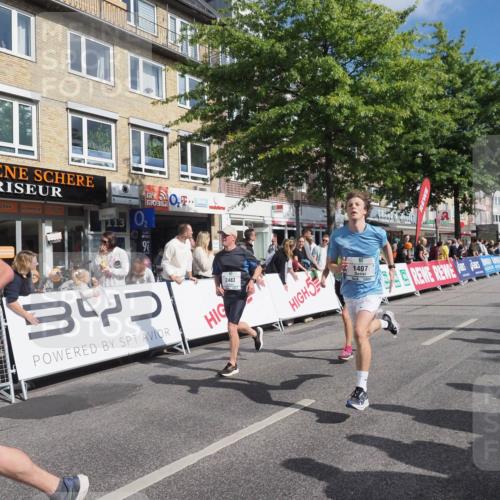 15.09.2024 - PSD Bank Halbmarathon Miley Keyser http://msf.ph/oto/7083781 15.09.2024 11:45:42 Ziel 780, 835, 951, 957, 973, 982, 1138, 1209, 1407, 1437, 1626, 1791, 1975, 2310, 2332, 2483 meine-sportfotos.de