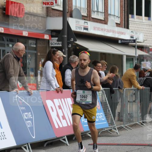 15.09.2024 - PSD Bank Halbmarathon Michael Strokosch http://msf.ph/oto/7083799 15.09.2024 11:21:29 Ziel 428, 579, 864, 878, 1009, 1092, 2471 meine-sportfotos.de