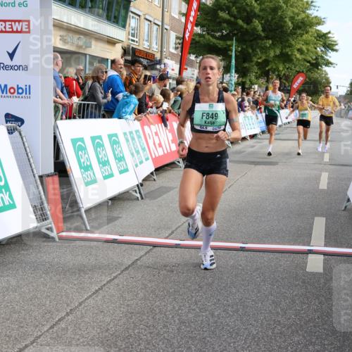15.09.2024 - PSD Bank Halbmarathon Strokosch-Dieckow http://msf.ph/oto/7083829 15.09.2024 11:19:07 Ziel 420, 584, 849, 866, 1066, 1085 meine-sportfotos.de