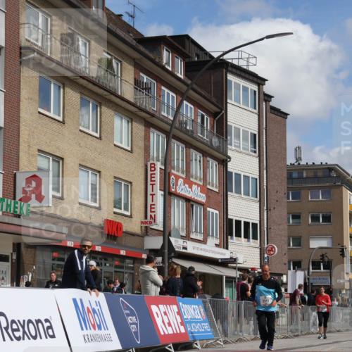 15.09.2024 - PSD Bank Halbmarathon Michael Strokosch http://msf.ph/oto/7083852 15.09.2024 12:30:08 Ziel 2111, 2299, 2889, 3276, 3349 meine-sportfotos.de