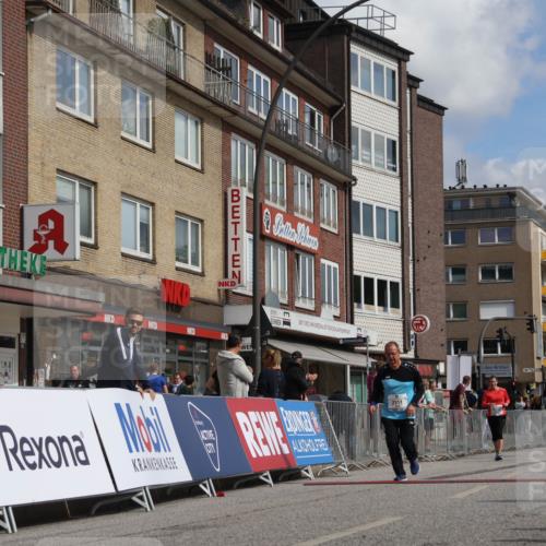 15.09.2024 - PSD Bank Halbmarathon Michael Strokosch http://msf.ph/oto/7083857 15.09.2024 12:30:08 Ziel 2111, 2299, 2889, 3276, 3349 meine-sportfotos.de