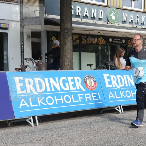 15.09.2024 - PSD Bank Halbmarathon Michael Strokosch http://msf.ph/oto/7083885 15.09.2024 12:30:14 Ziel 2111, 2251, 2299, 3206, 3261, 3276 meine-sportfotos.de