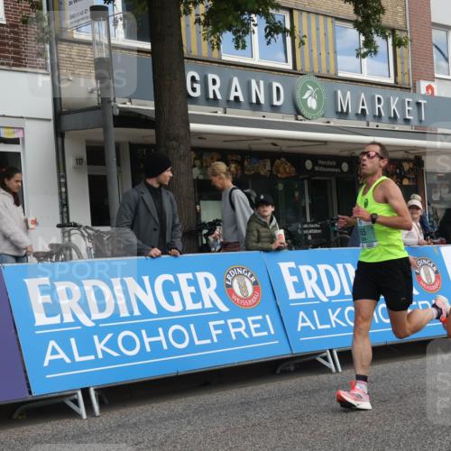 15.09.2024 - PSD Bank Halbmarathon Michael Strokosch http://msf.ph/oto/7083919 15.09.2024 11:21:44 Ziel 655, 854, 864, 867, 1010, 1049 meine-sportfotos.de