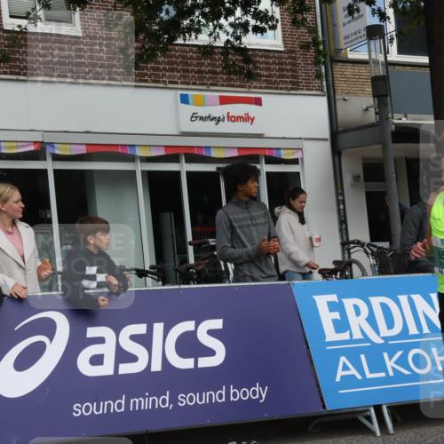 15.09.2024 - PSD Bank Halbmarathon Michael Strokosch http://msf.ph/oto/7083923 15.09.2024 11:21:44 Ziel 655, 854, 864, 867, 1010, 1049 meine-sportfotos.de