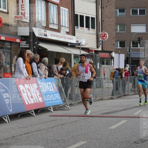 15.09.2024 - PSD Bank Halbmarathon Michael Strokosch http://msf.ph/oto/7083927 15.09.2024 11:21:49 Ziel 419, 643, 653, 655, 854, 867, 1010, 1049 meine-sportfotos.de