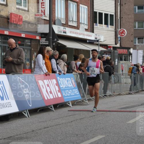 15.09.2024 - PSD Bank Halbmarathon Michael Strokosch http://msf.ph/oto/7083931 15.09.2024 11:21:50 Ziel 419, 422, 643, 653, 655, 854, 867, 1010, 1049 meine-sportfotos.de