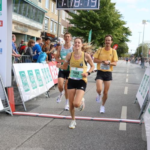 15.09.2024 - PSD Bank Halbmarathon Strokosch-Dieckow http://msf.ph/oto/7083935 15.09.2024 11:19:10 Ziel 420, 584, 849, 866, 1066, 1085 meine-sportfotos.de