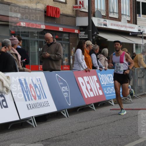 15.09.2024 - PSD Bank Halbmarathon Michael Strokosch http://msf.ph/oto/7083940 15.09.2024 11:21:50 Ziel 419, 422, 643, 653, 655, 854, 867, 1010, 1049 meine-sportfotos.de